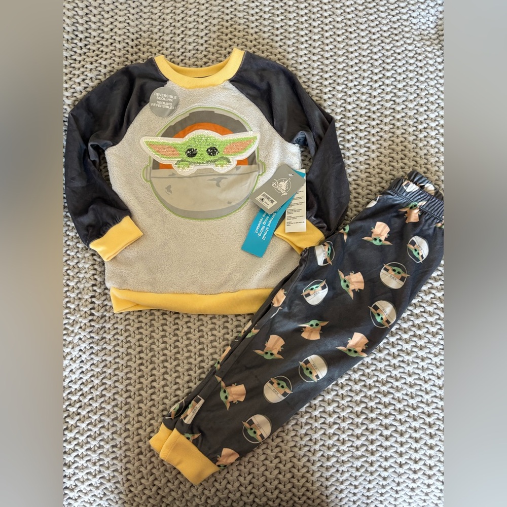 Disney Kids Pajama Set - Yellow, Gray, and Green Accents YODA Star Wars